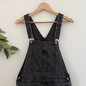 *SOLD* Old Navy 100% Cotton Black Overalls - Size 12